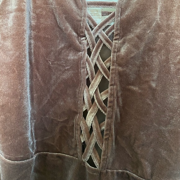 Forever 21 velvet bodysuit - Picture 2 of 2